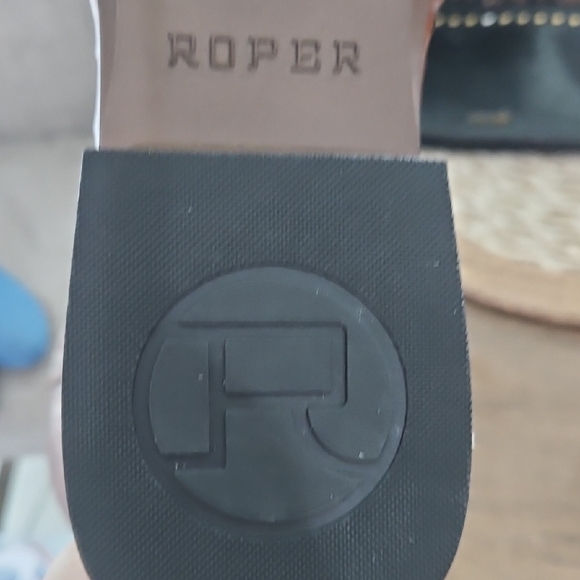 Roper Brown Western Boots - Picture 7 of 9